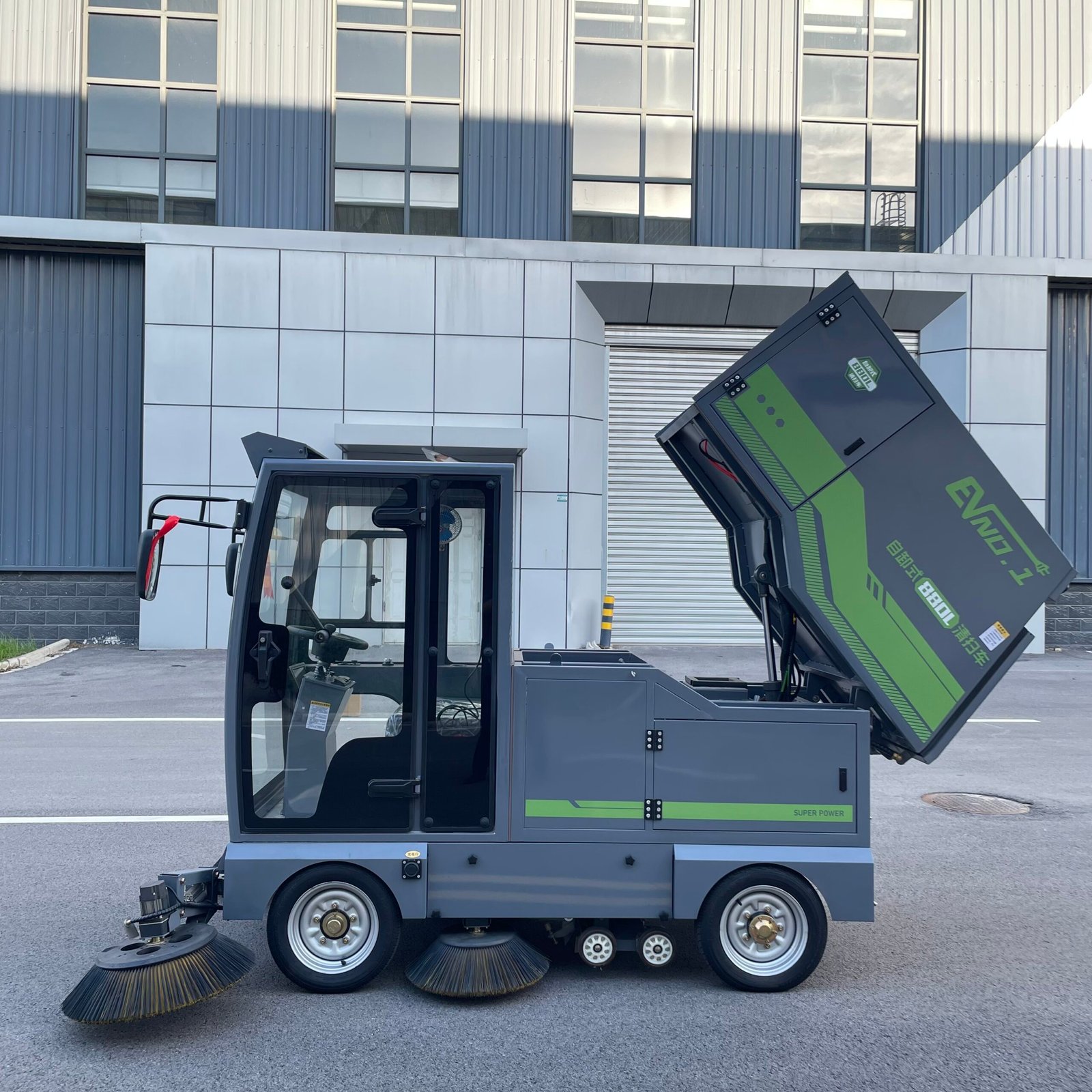 JD-S4CFour-Wheel Self-Dumping Pure Suction Sweeper - Image 2