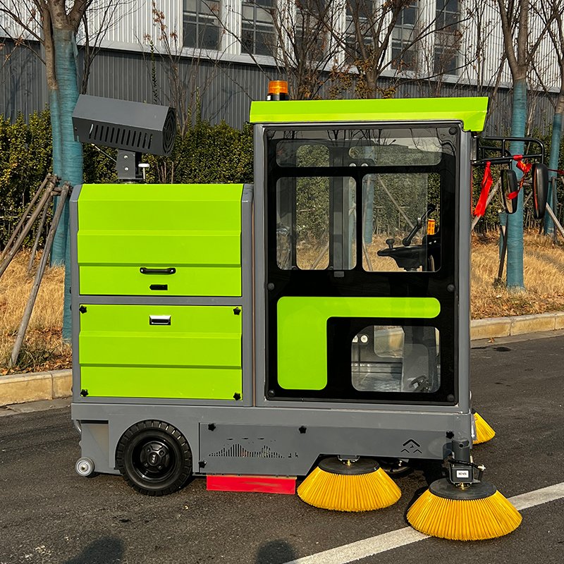 JD-SG21A Five-Brush Ride-On Sweeper - Image 4
